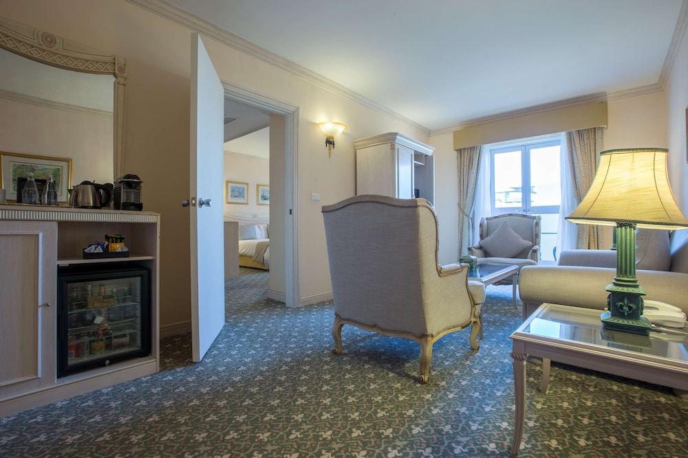 Hotel Le Vendome Kapstaden Exteriör bild A suite at the hotel