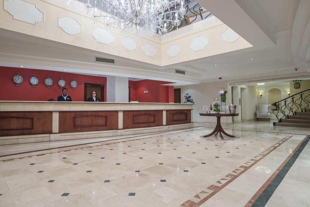 Hotel Le Vendome Kapstaden Exteriör bild Lobby