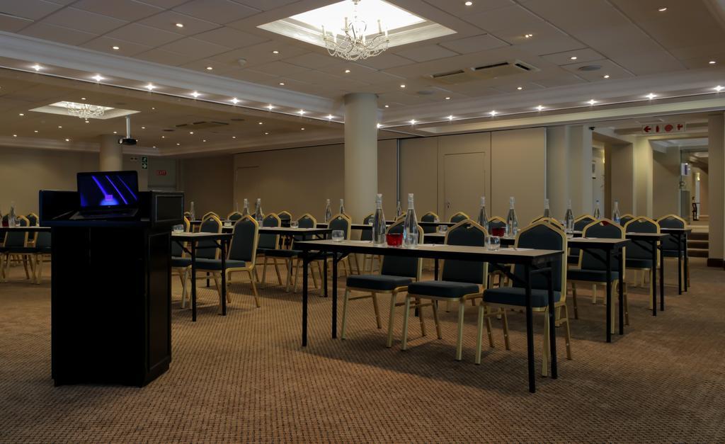 Hotel Le Vendome Kapstaden Exteriör bild The conference room